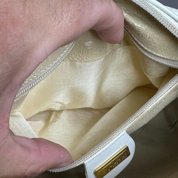 Vintage GUCCI White GG Monogram Coated Canvas Small Shoulder Crossbody Bag - Picture 12 of 16